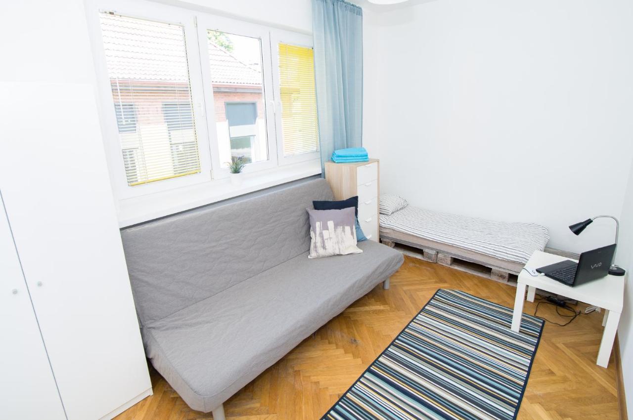 Uwh Hostel Гданск Екстериор снимка