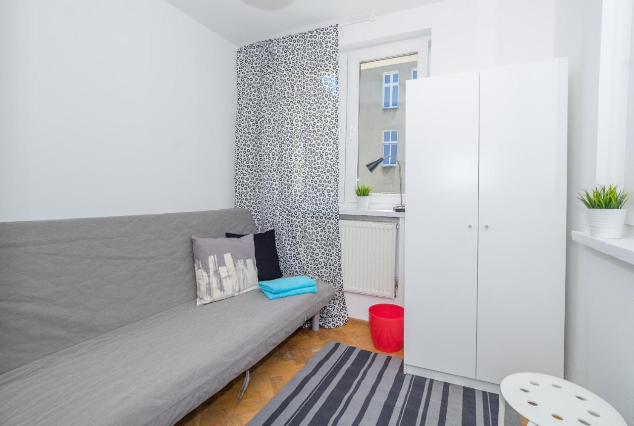 Uwh Hostel Гданск Екстериор снимка
