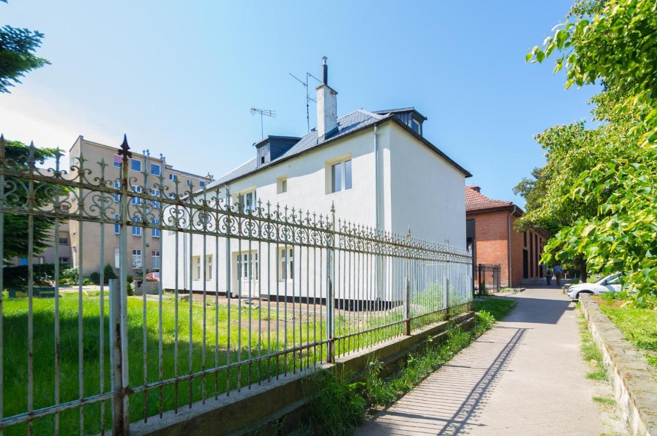 Uwh Hostel Гданск Екстериор снимка