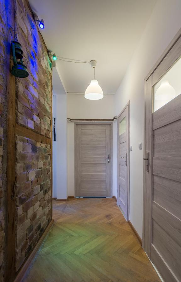 Uwh Hostel Гданск Екстериор снимка
