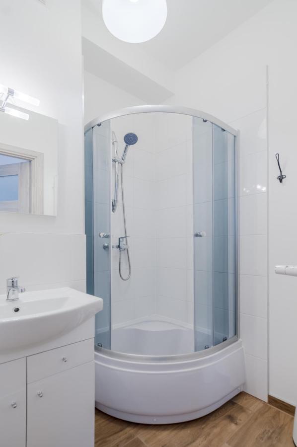 Uwh Hostel Гданск Екстериор снимка